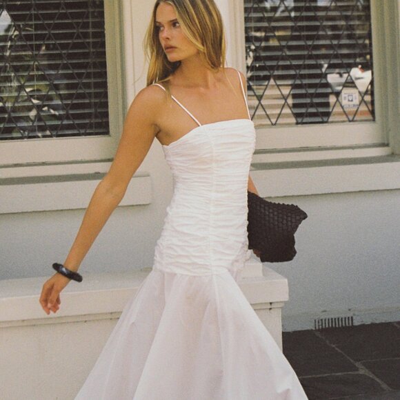 DISSH Dresses & Skirts - Cara White Sleeveless Cotton Midi Dress